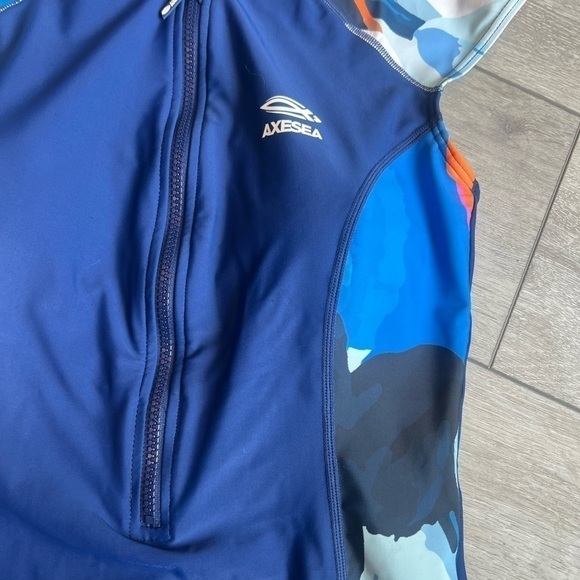 Axesea retro printed zip up blue surf style bathing suit size 10 - Picture 4 of 10